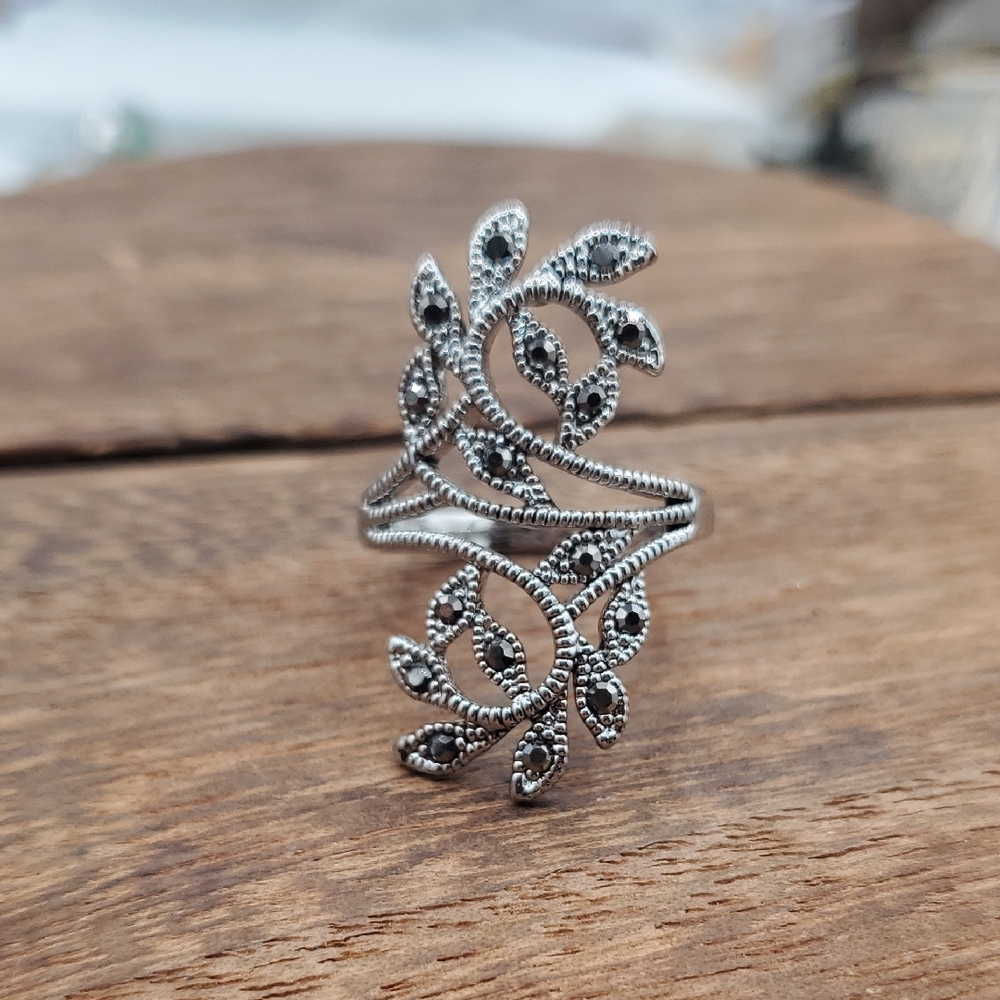 Sterling Silver Marcasite Leaf Filigree Ring - Silver R820 Size 8.5
